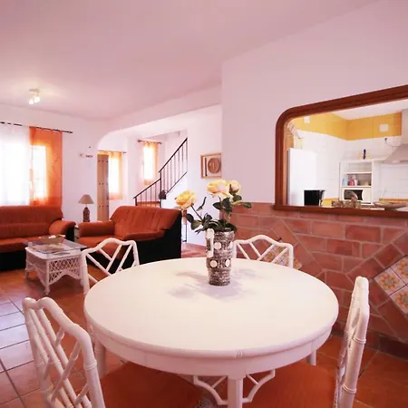Casa Buho Blanco Spainsunrentals Nerja